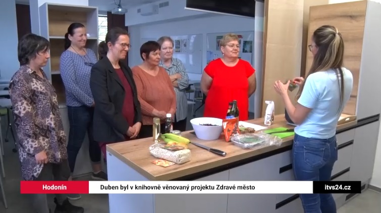 Duben byl v hodonínské knihovně věnovaný projektu Zdravé město. Pro více informací se podívejte na reportáž Televize TVS.